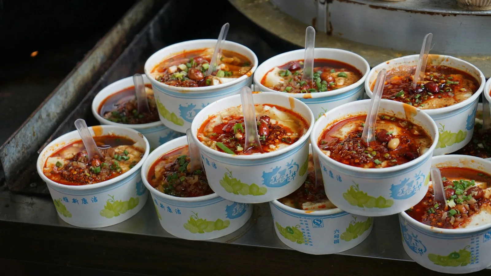 Jour 2 (soir) : opéra du Sichuan et plats régionaux
